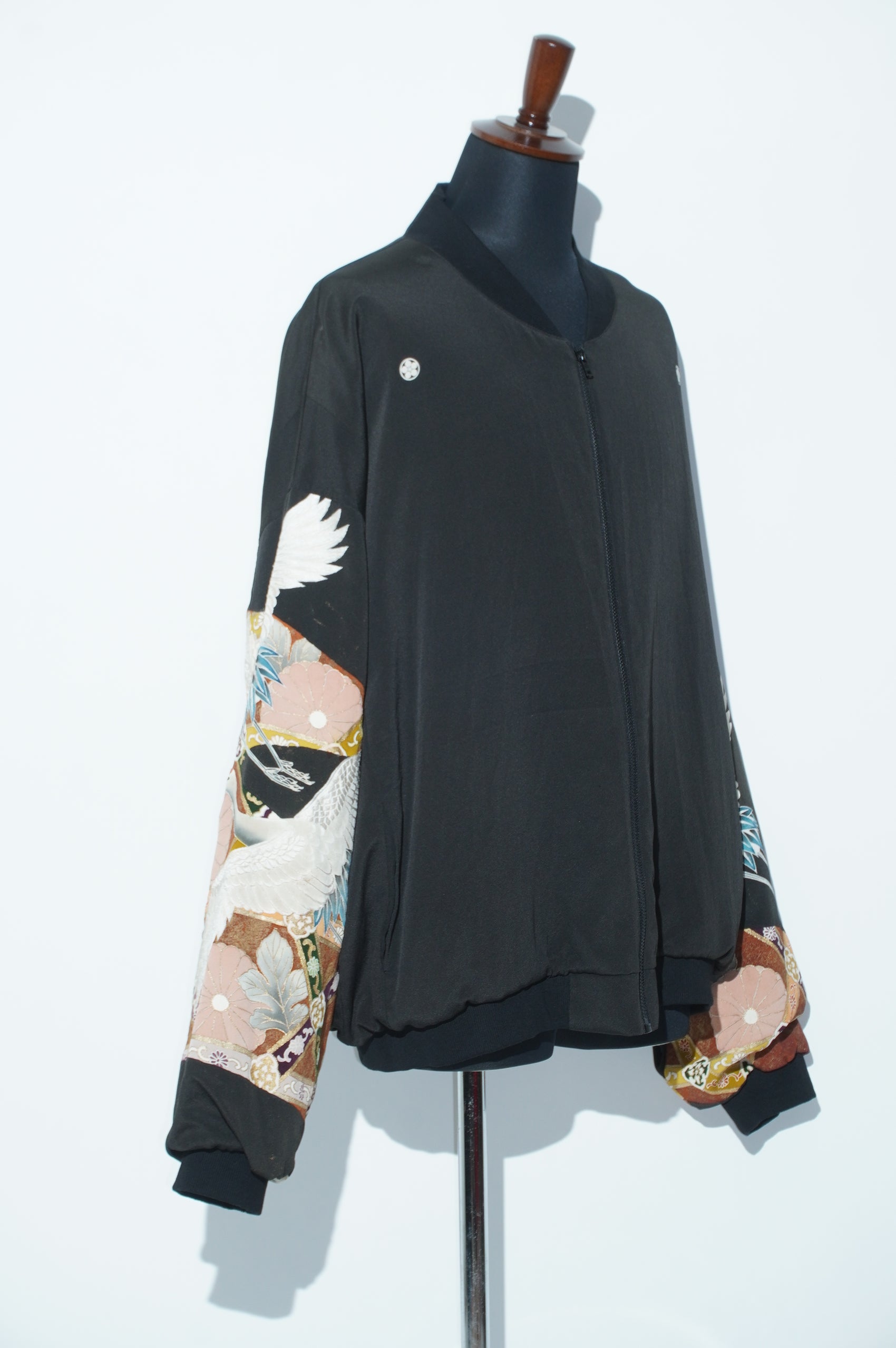 Kurutome Bomber Jacket Soaring Crane | XULY BET