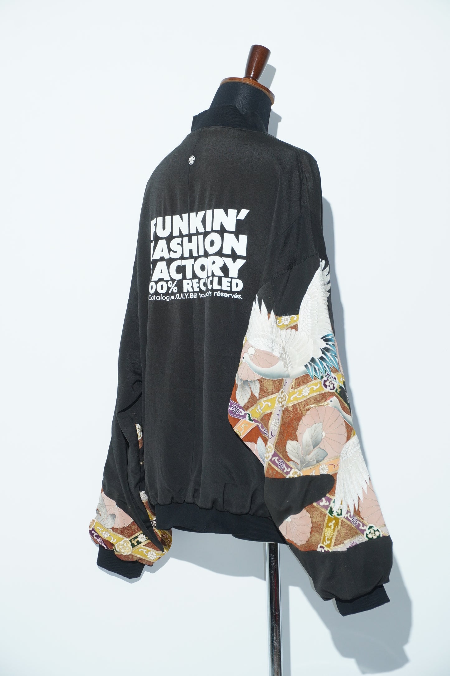 Kurutome Bomber Jacket Soaring Crane | XULY BET
