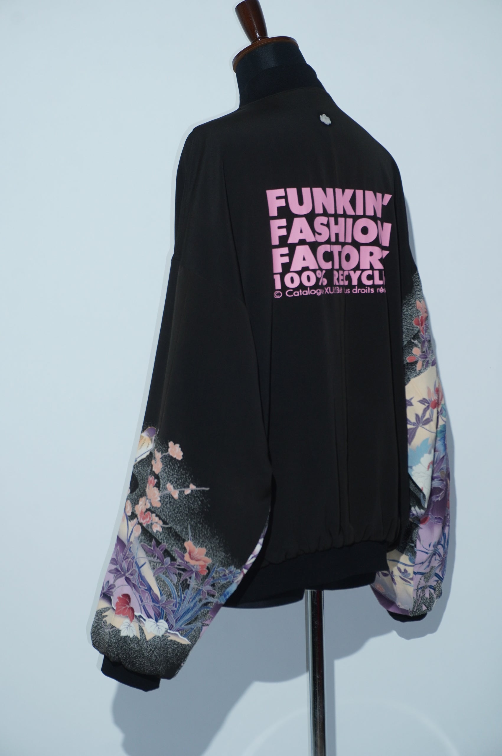 Kurutome Bomber Jacket Lily & Peony | XULY BET