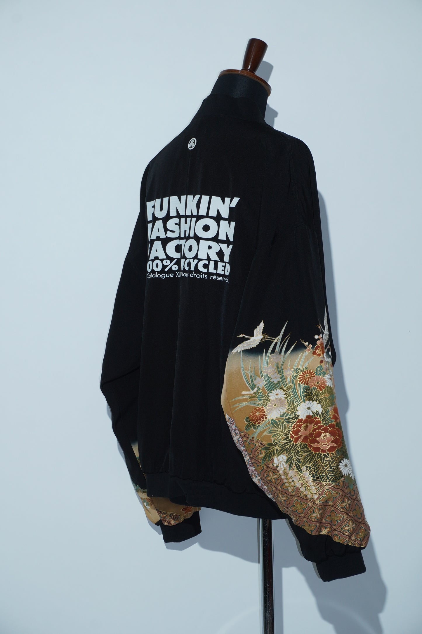 Kurutome Bomber Jacket Crane & Peony | XULY BET